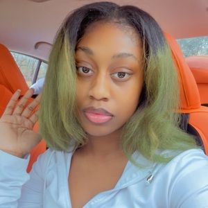 Meet your Posher, Lashunti